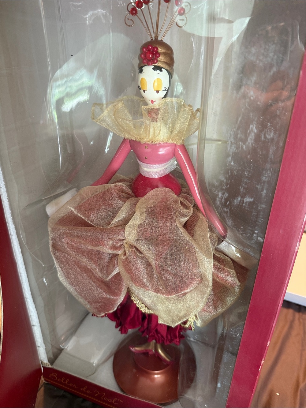 Russ Berrie Pink and Gold Decorative Fabric Figurine